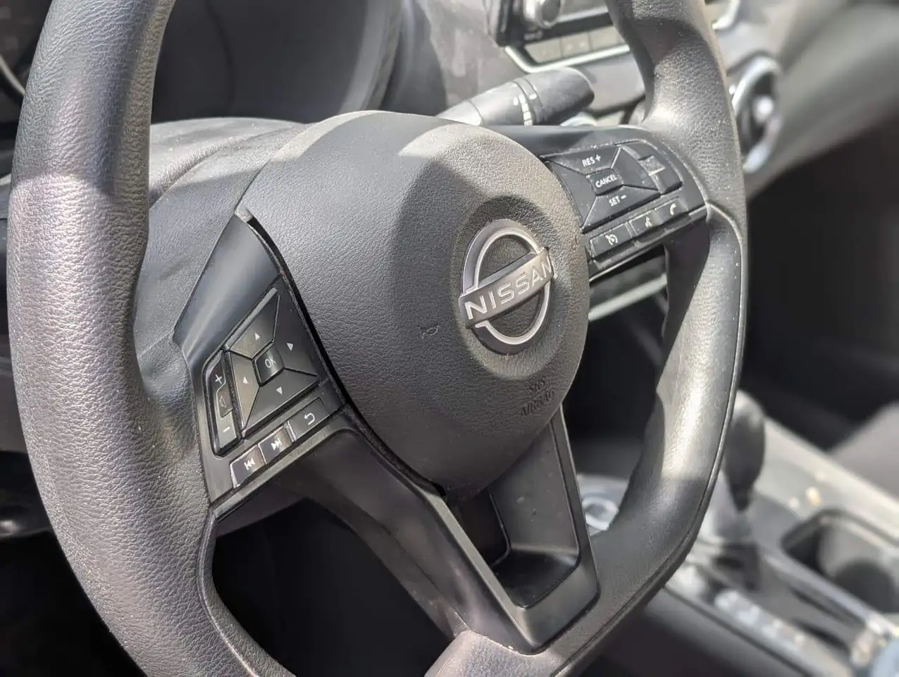 Nissan Sentra снимка Nissan Sentra