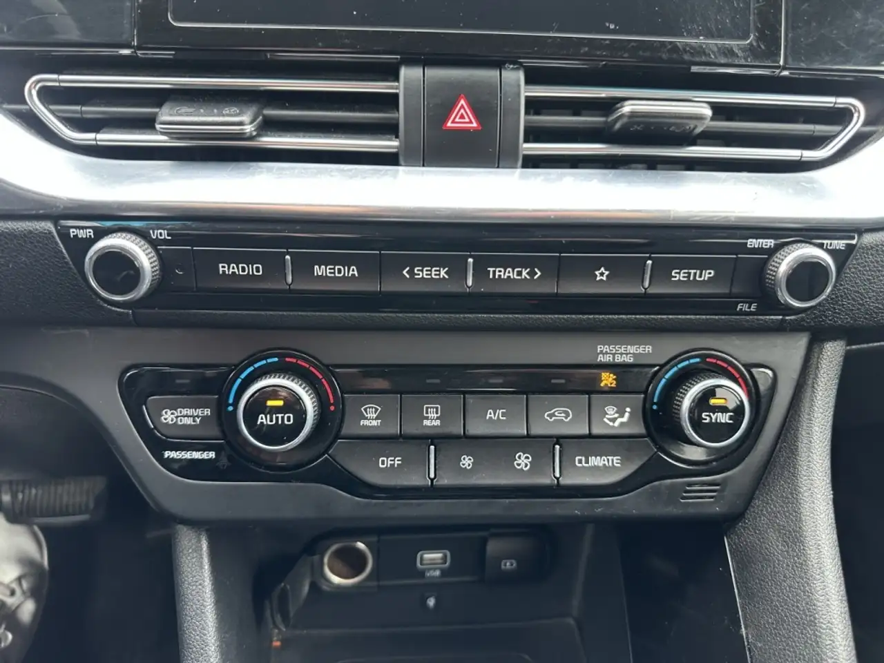 Kia Niro photo Kia Niro