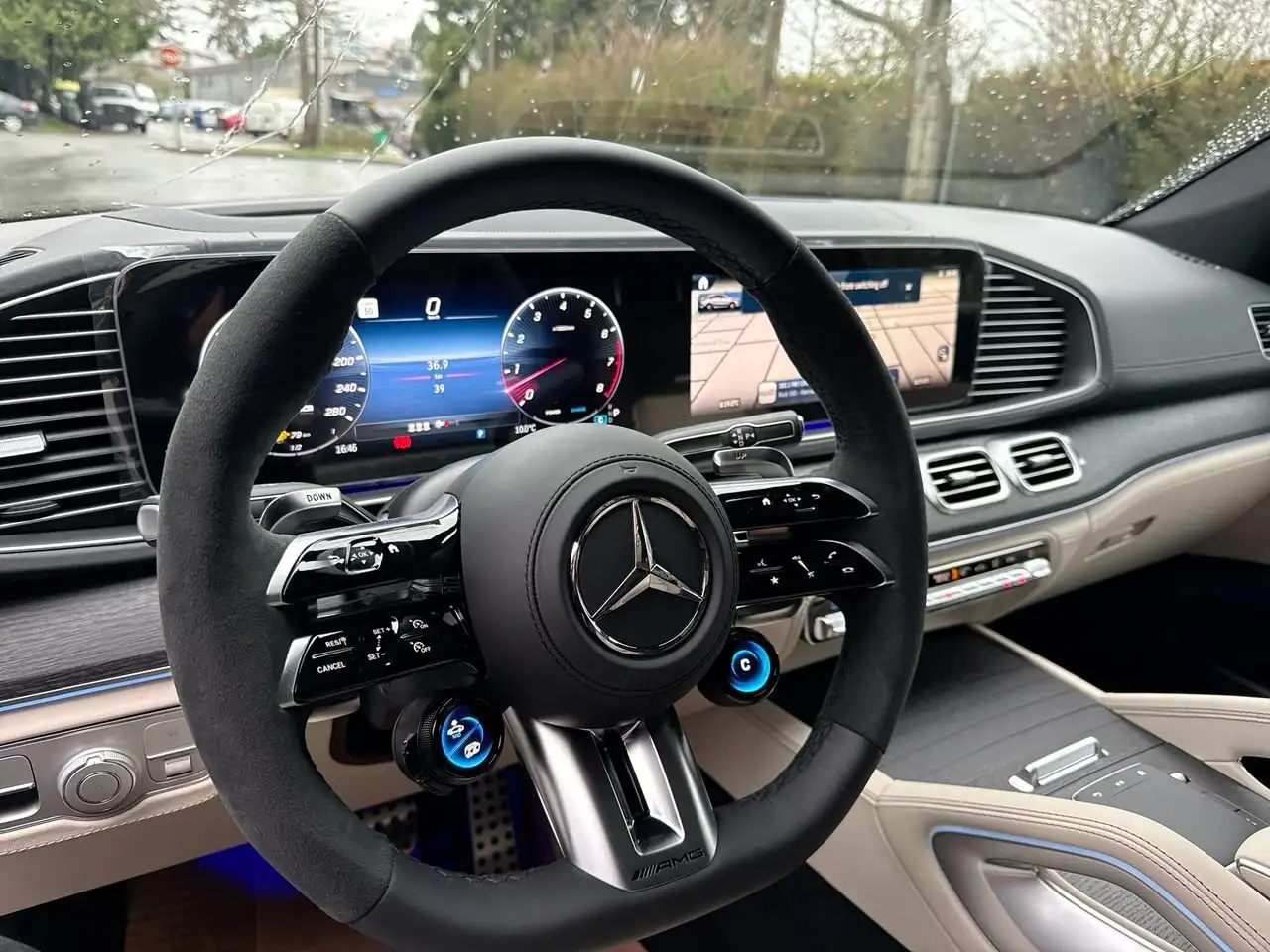 Mercedes-Benz GLE снимка Mercedes-Benz GLE