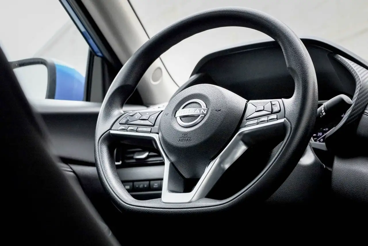 Nissan Sentra снимка Nissan Sentra