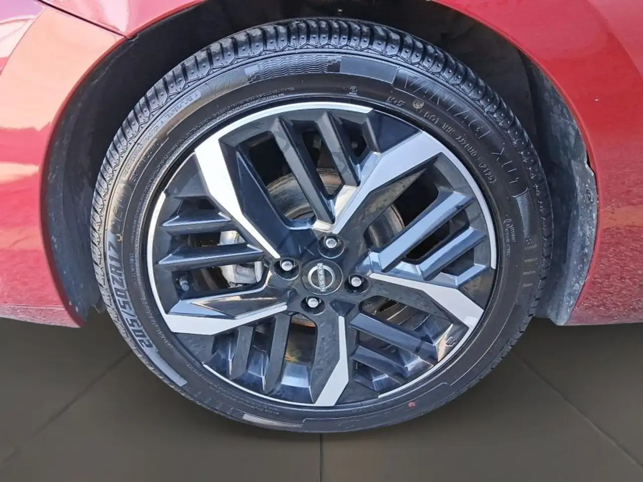 Nissan Versa снимка Nissan Versa