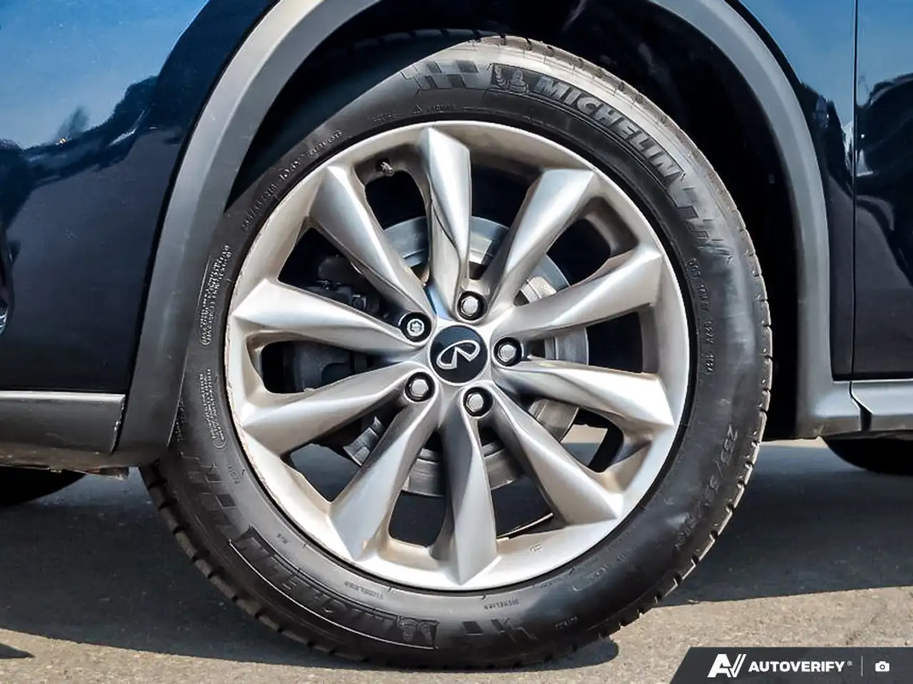 Infiniti QX50 снимка Infiniti QX50