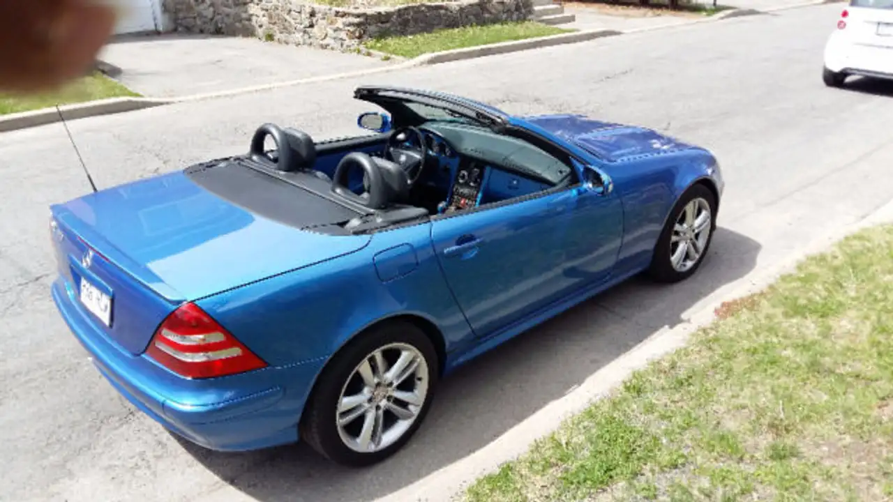 Mercedes-Benz SLK снимка Mercedes-Benz SLK