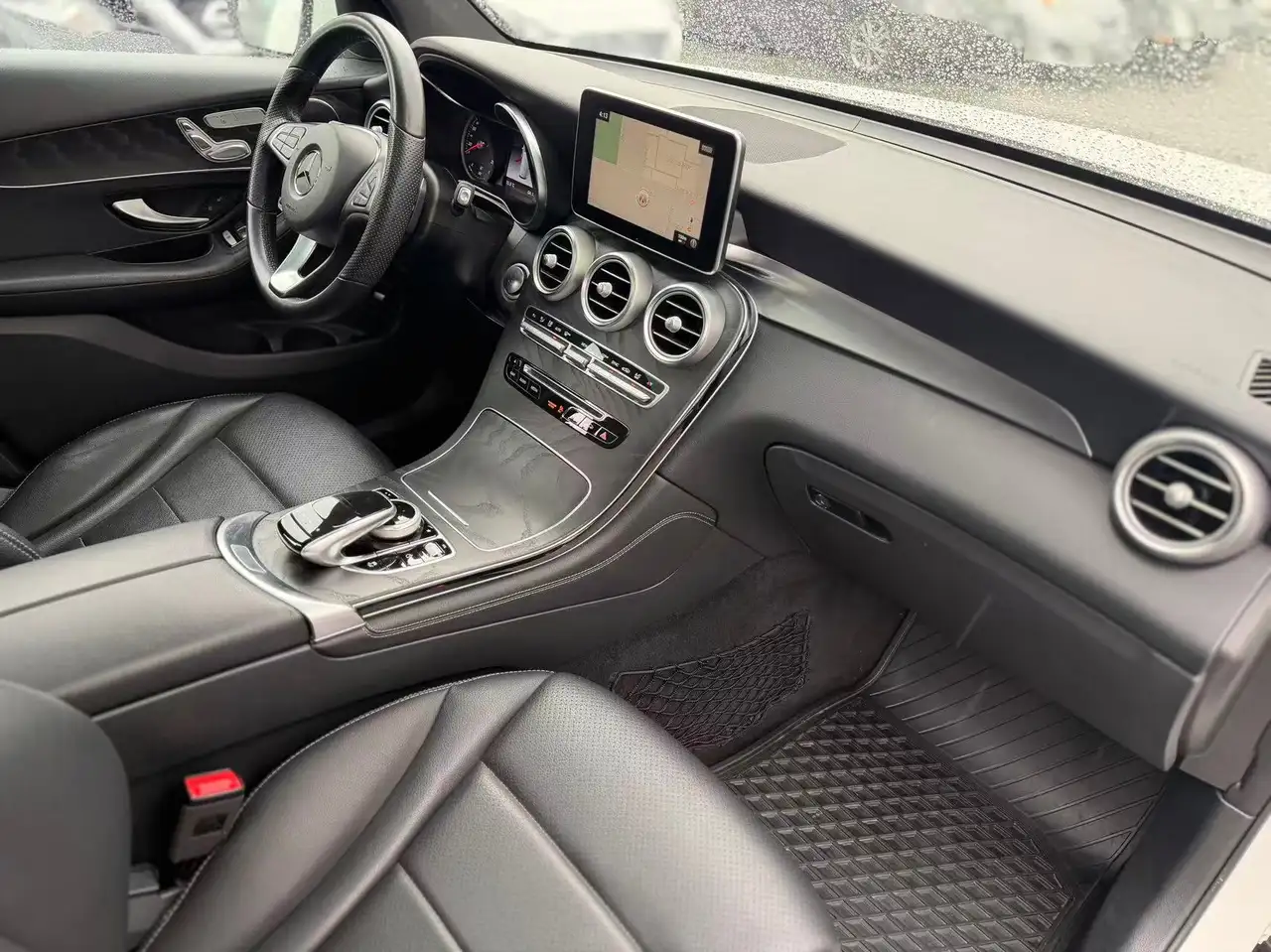 Mercedes-Benz GLC fotografie Mercedes-Benz GLC