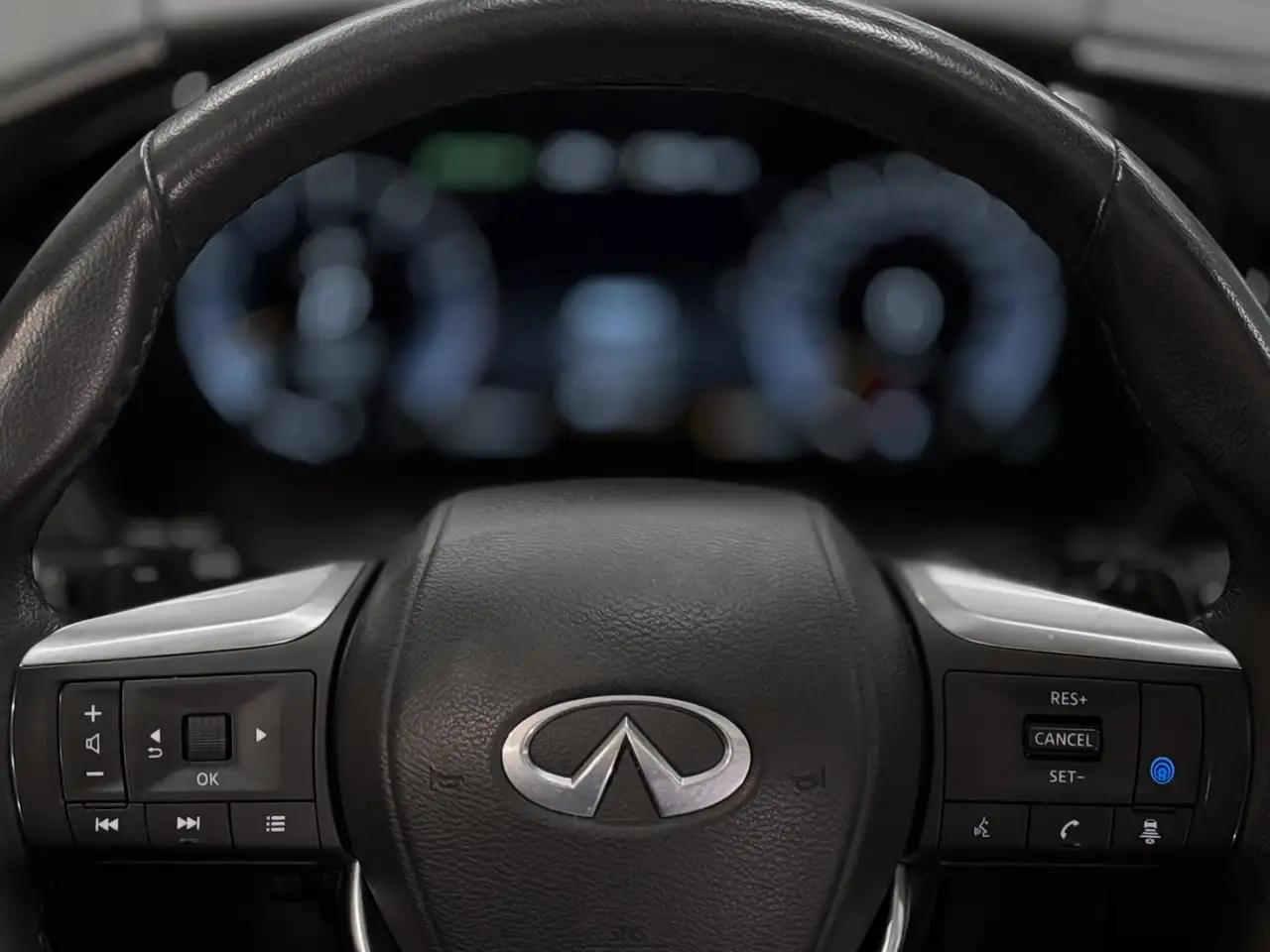 Infiniti QX60 снимка Infiniti QX60