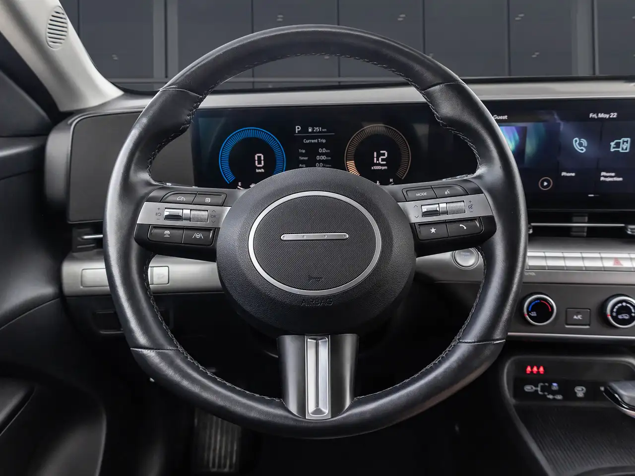 Hyundai KONA снимка Hyundai KONA