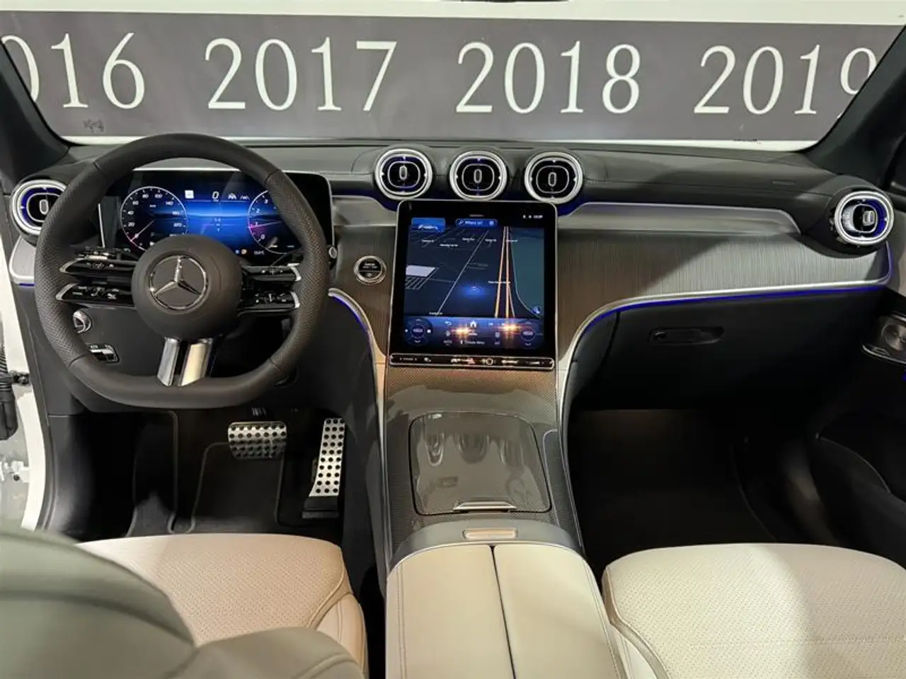Mercedes-Benz GLC fotografie Mercedes-Benz GLC