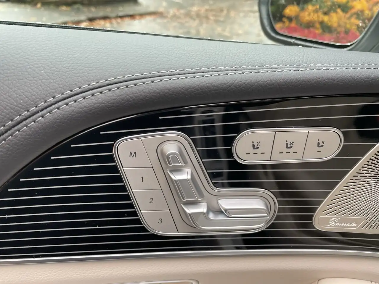 Mercedes-Benz GLE снимка Mercedes-Benz GLE
