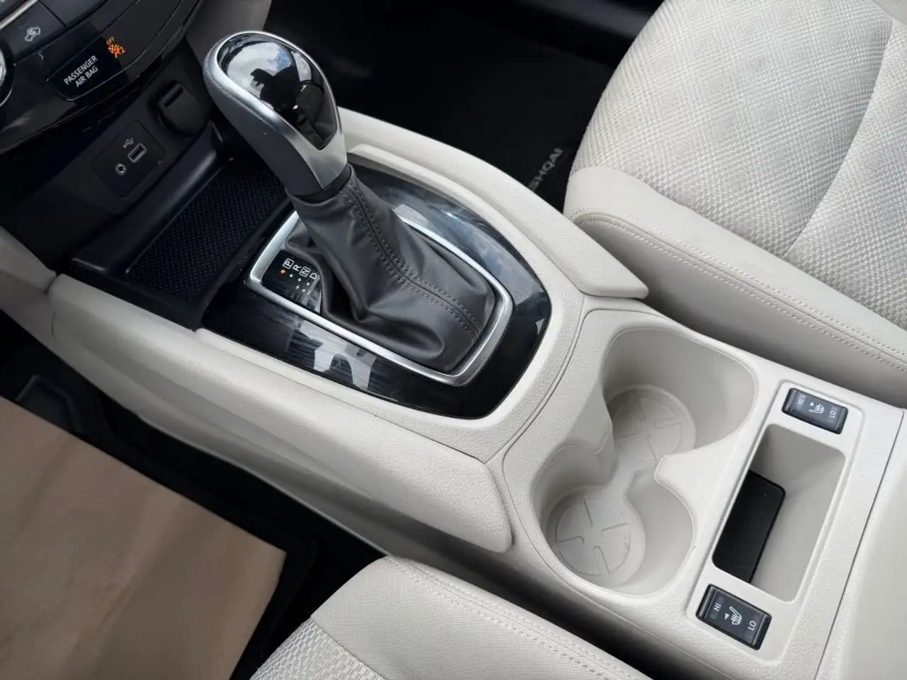 Nissan Qashqai снимка Nissan Qashqai