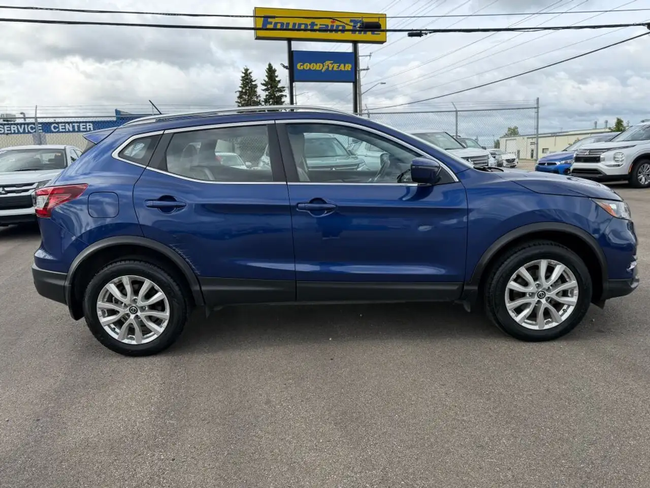 Nissan Qashqai снимка Nissan Qashqai