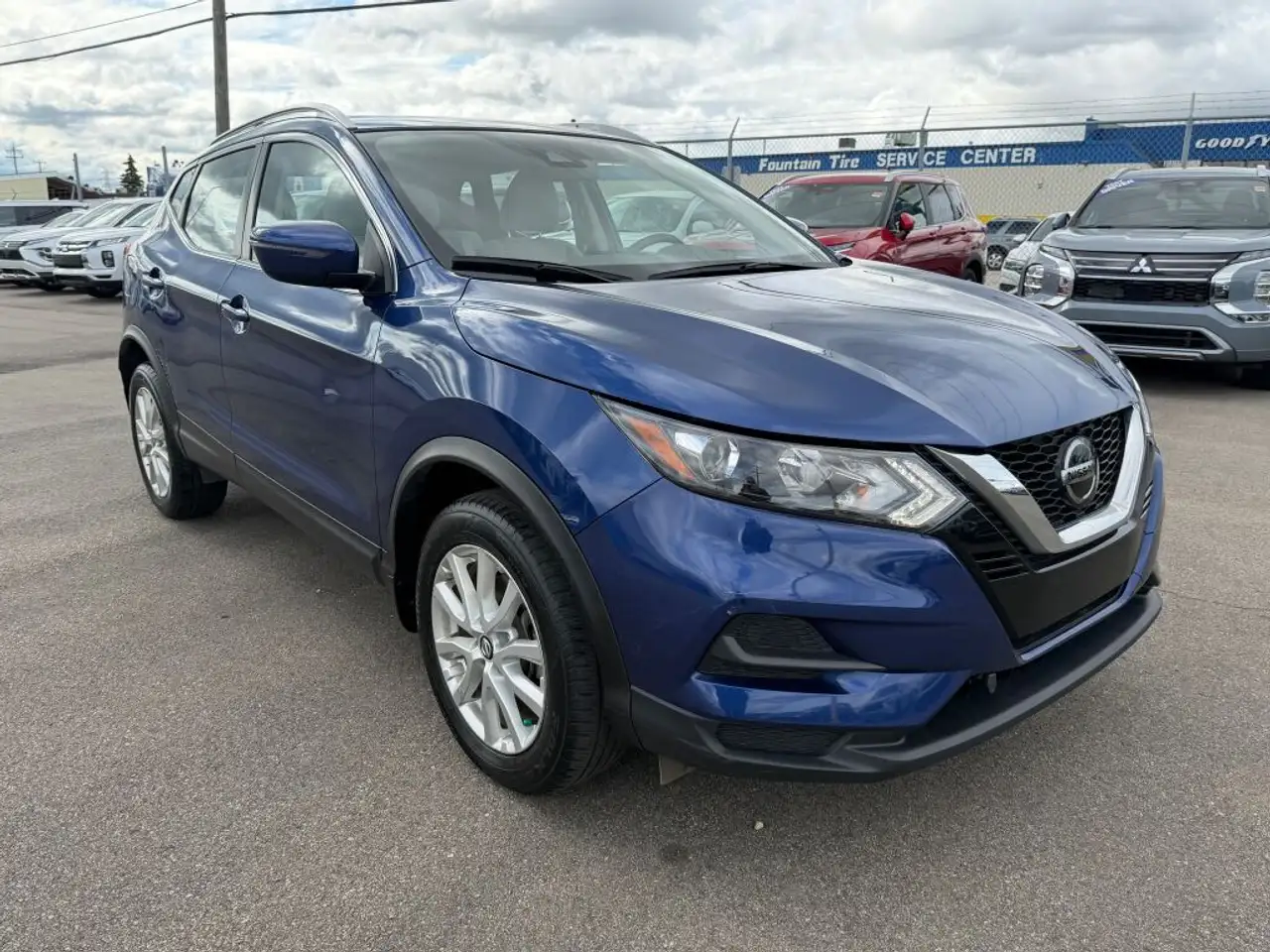 Nissan Qashqai снимка Nissan Qashqai