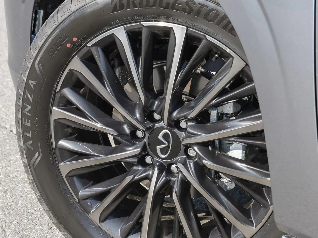 Infiniti QX80 fotografie Infiniti QX80