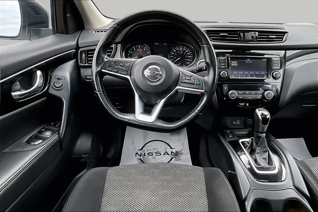 Nissan Qashqai снимка Nissan Qashqai