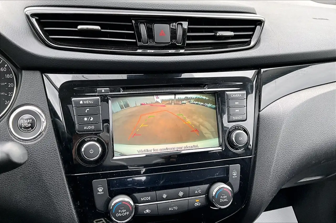 Nissan Qashqai снимка Nissan Qashqai