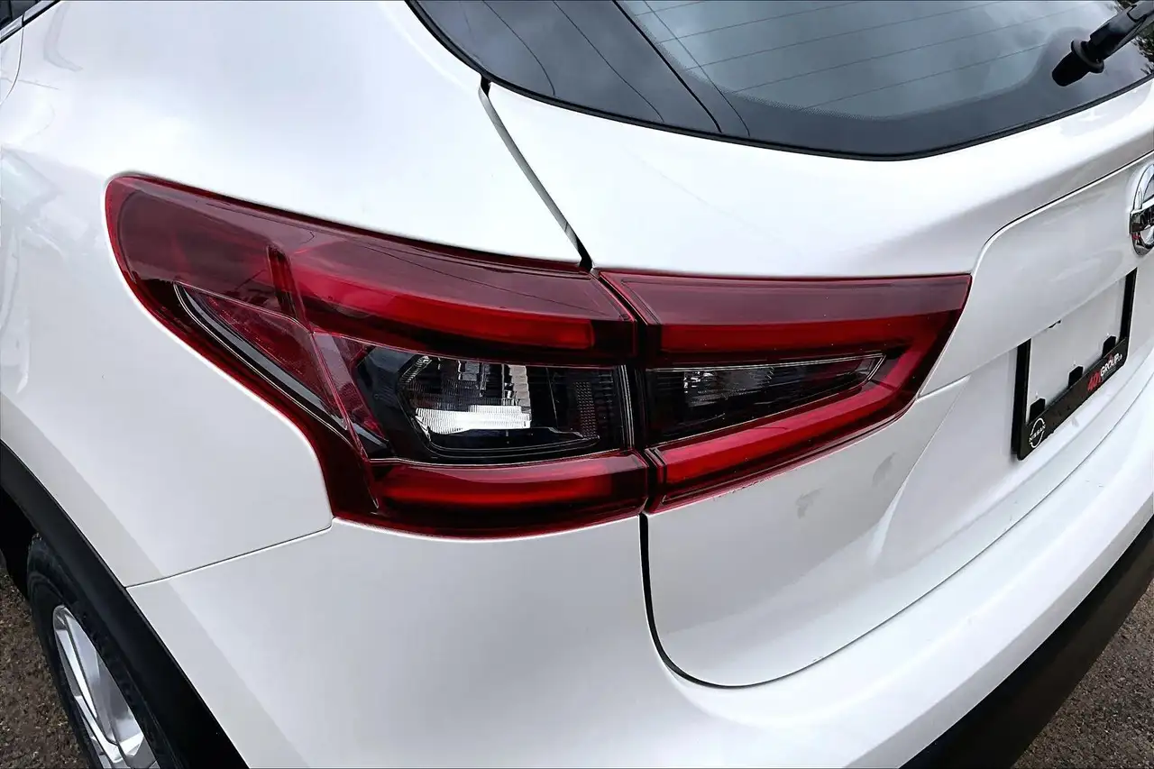 Nissan Qashqai снимка Nissan Qashqai