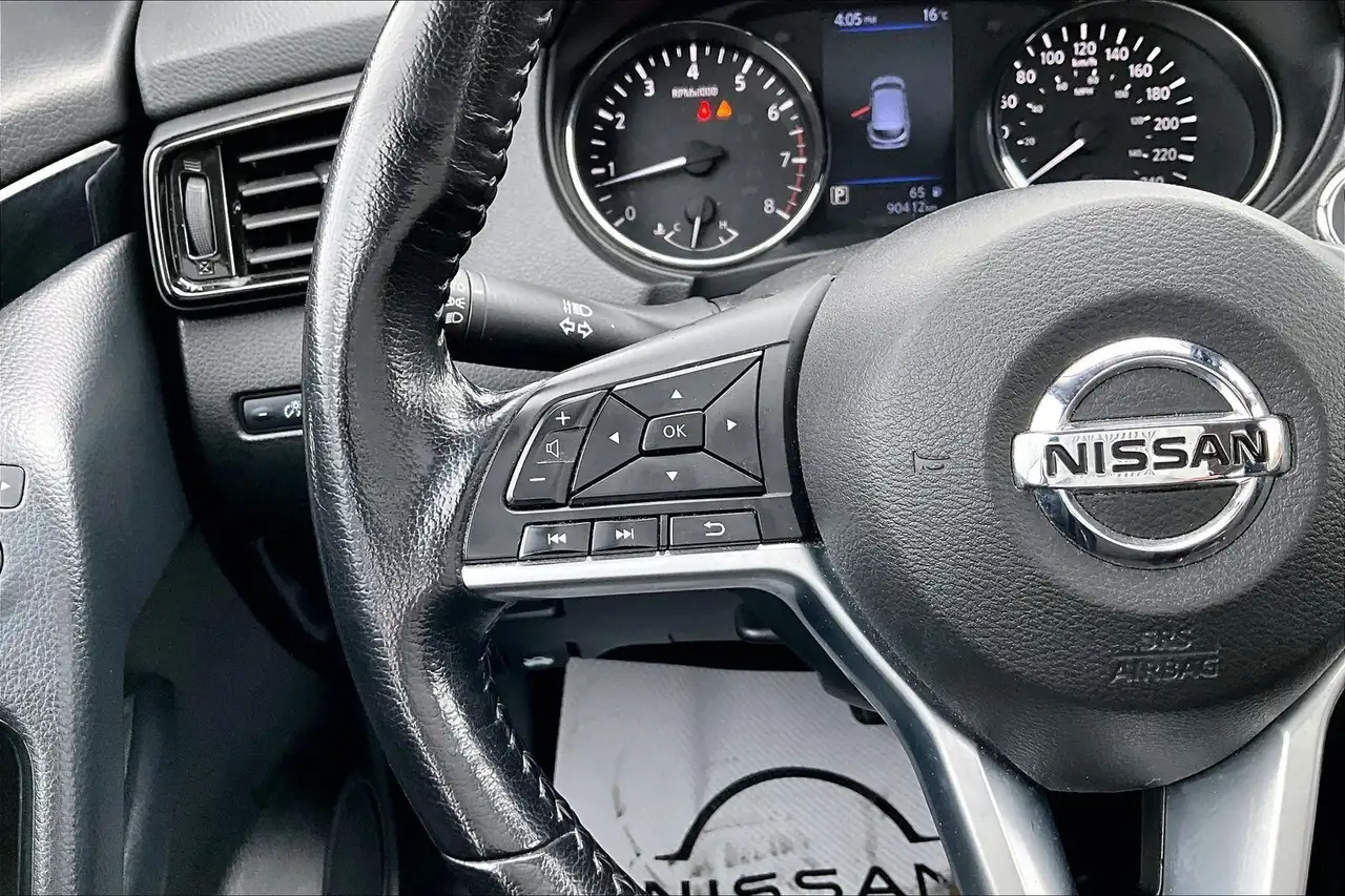 Nissan Qashqai снимка Nissan Qashqai