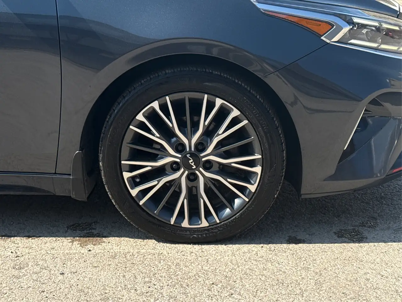 Kia Forte снимка Kia Forte