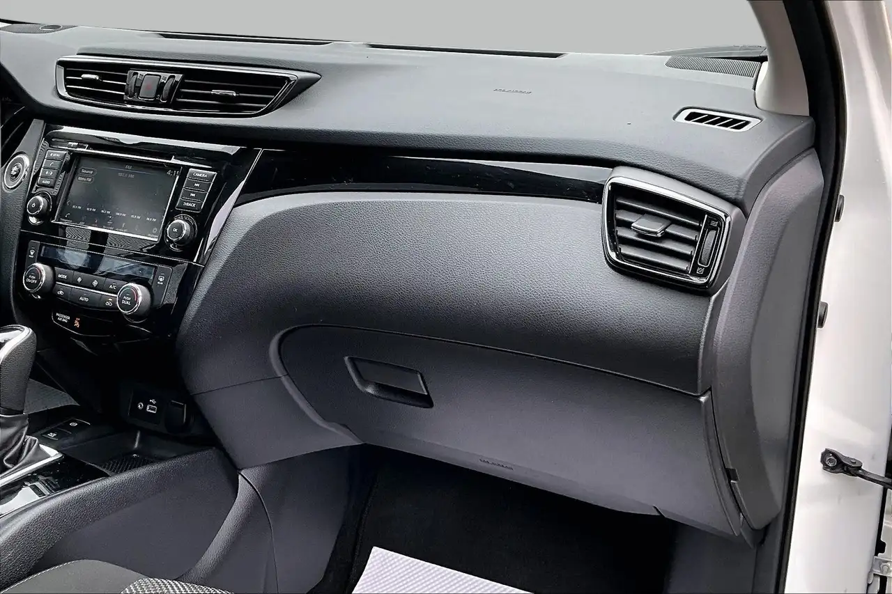 Nissan Qashqai снимка Nissan Qashqai