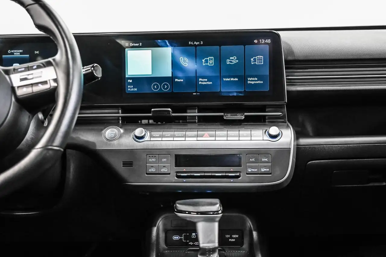 Hyundai KONA photo Hyundai KONA