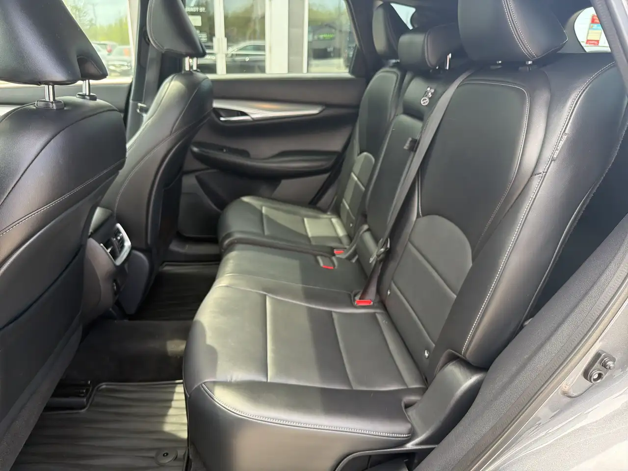 Infiniti QX50 снимка Infiniti QX50