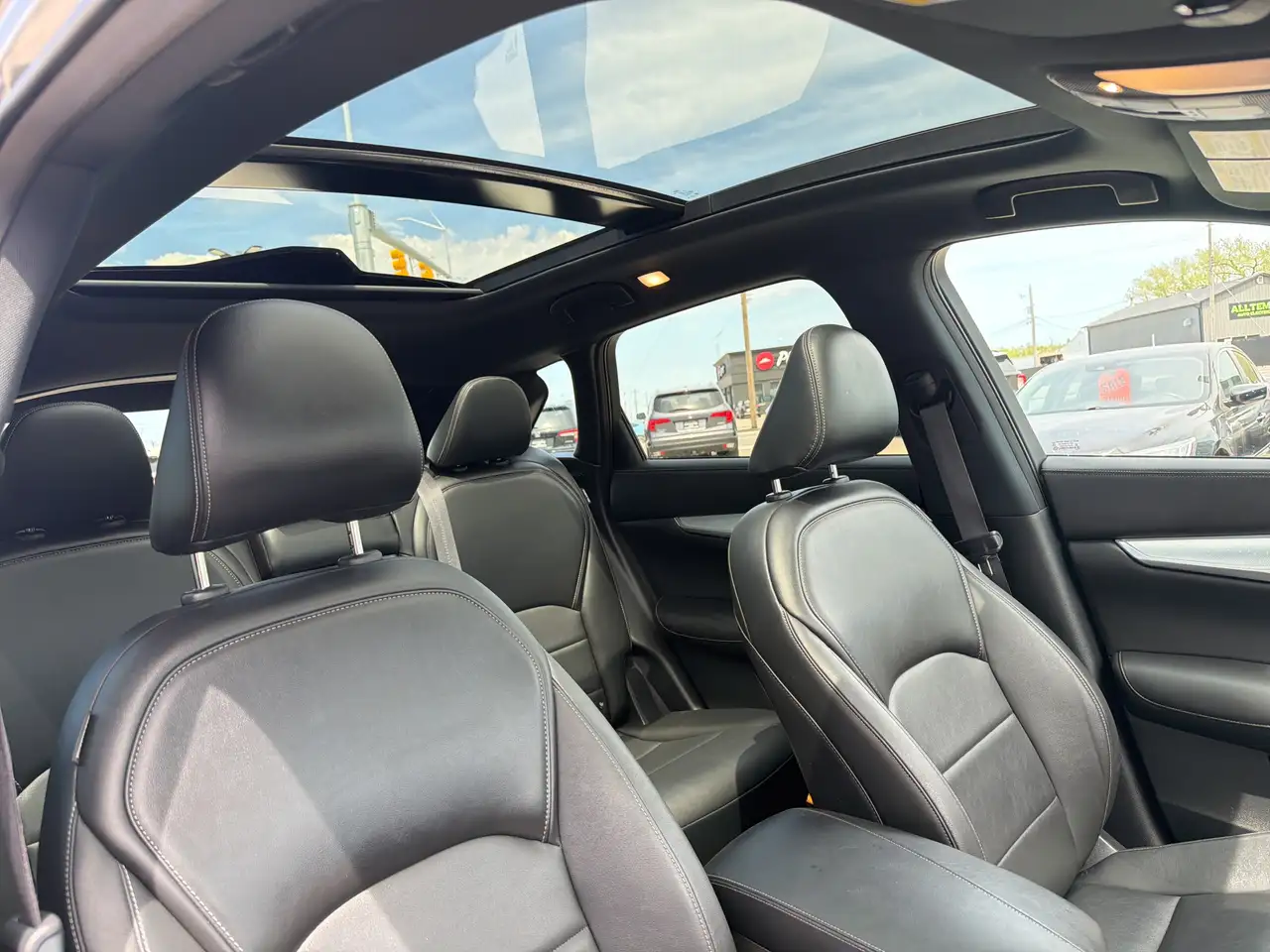 Infiniti QX50 снимка Infiniti QX50