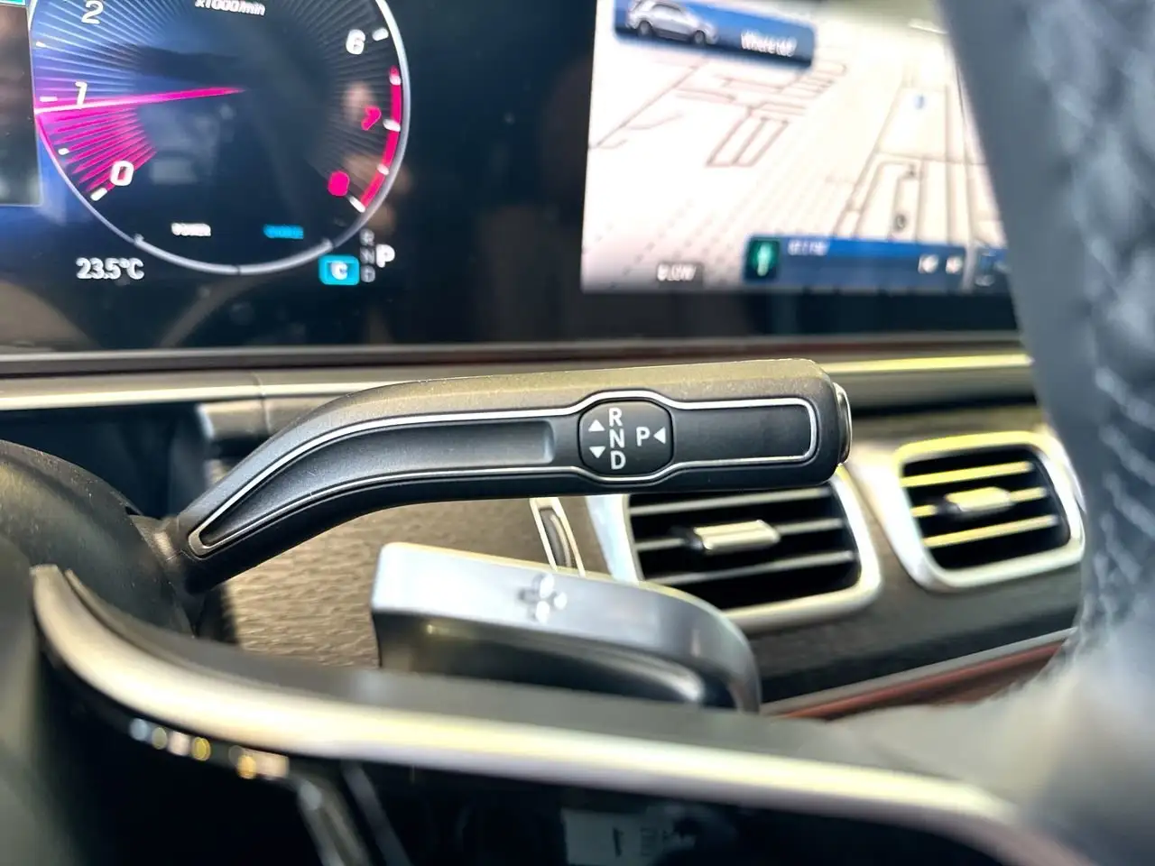 Mercedes-Benz GLE снимка Mercedes-Benz GLE