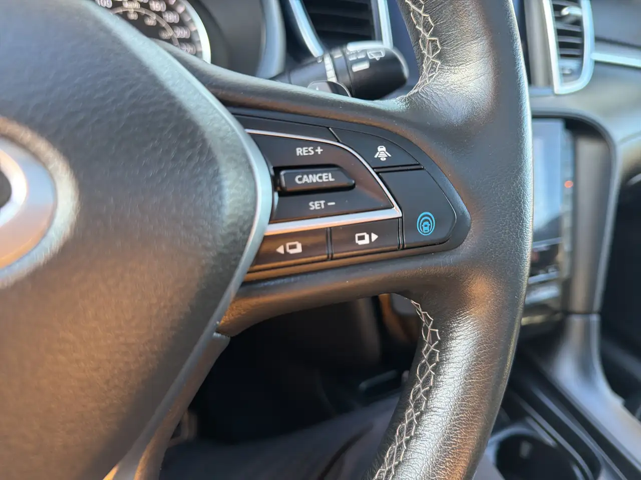 Infiniti QX50 снимка Infiniti QX50