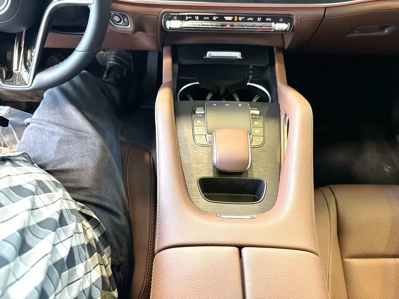 Mercedes-Benz GLE снимка Mercedes-Benz GLE