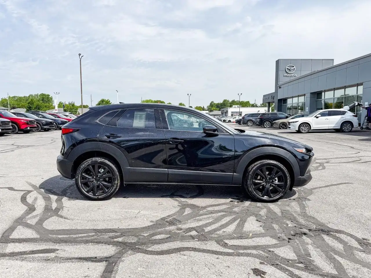 Mazda CX-30 photo Mazda CX-30