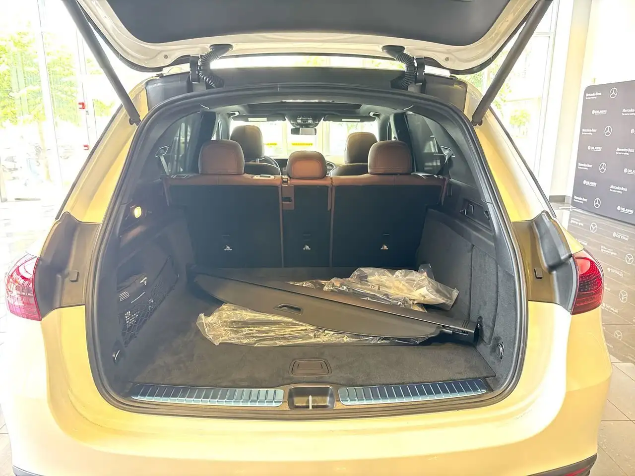 Mercedes-Benz GLE снимка Mercedes-Benz GLE