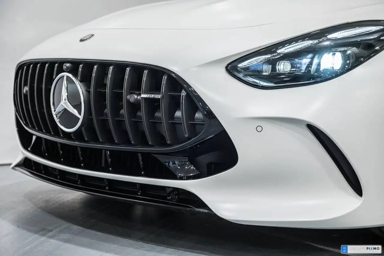 Mercedes-Benz AMG GT снимка Mercedes-Benz AMG GT