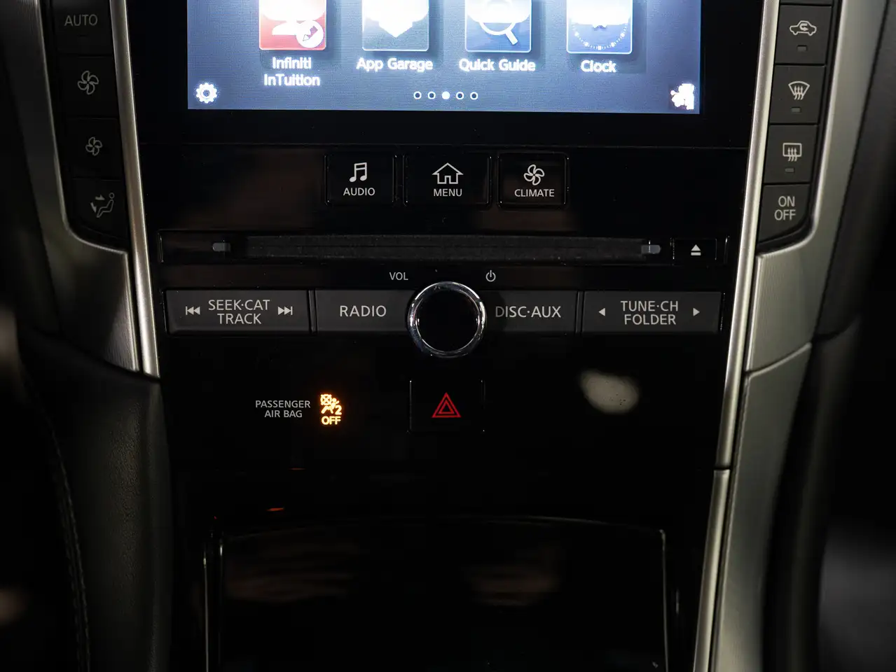 Infiniti Q60 fotografie Infiniti Q60