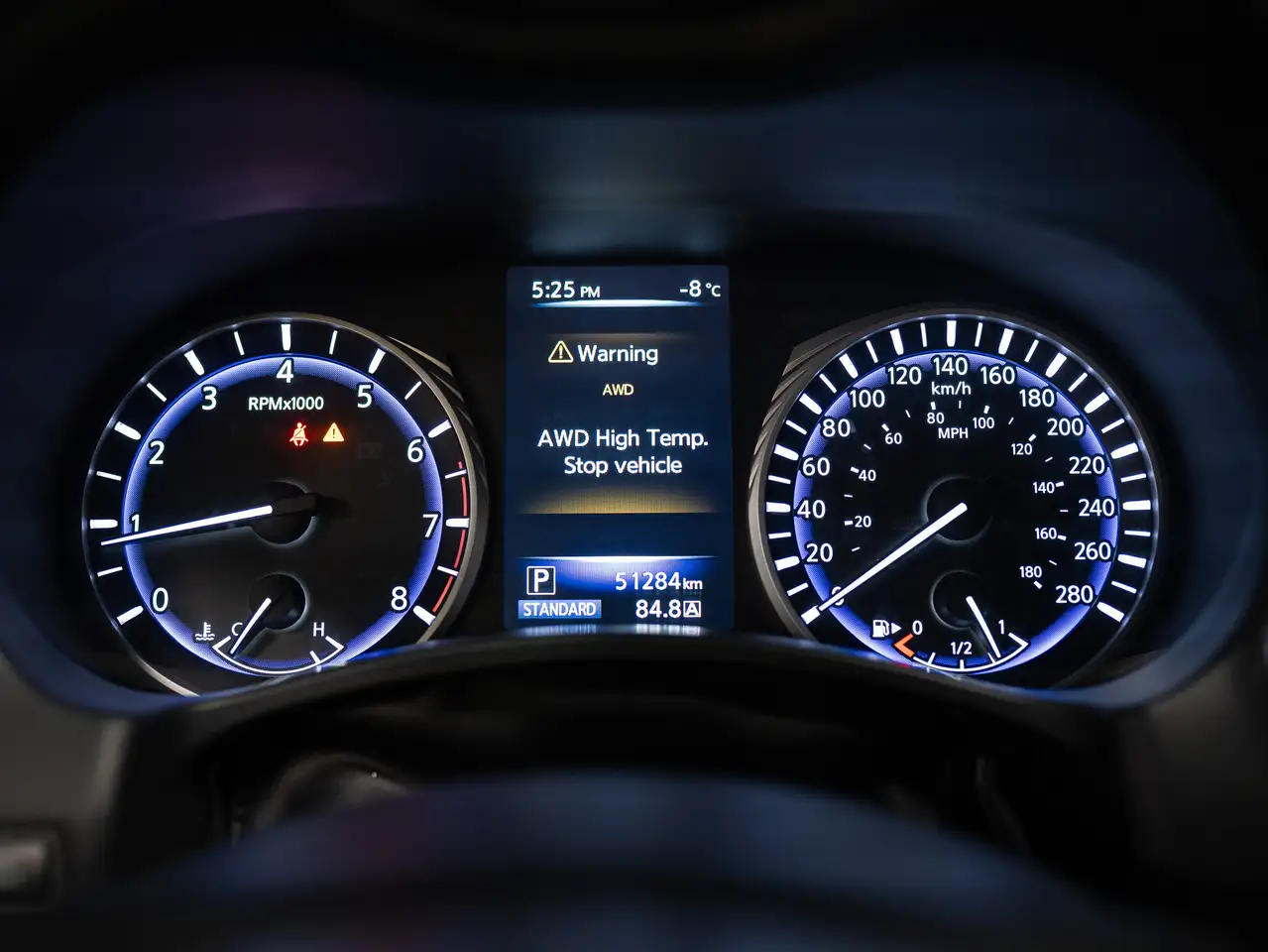 Infiniti Q60 fotografie Infiniti Q60
