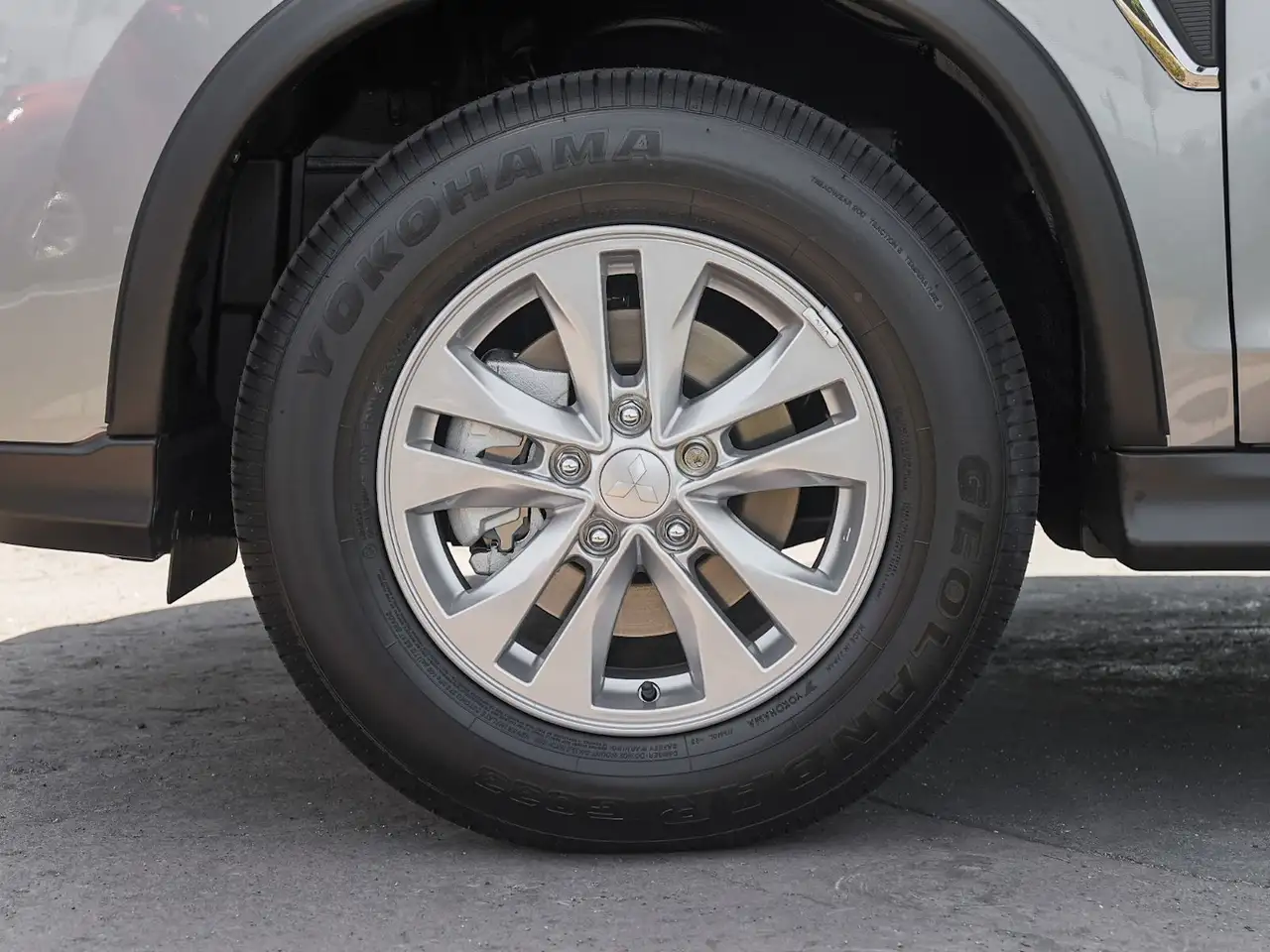 Mitsubishi RVR снимка Mitsubishi RVR