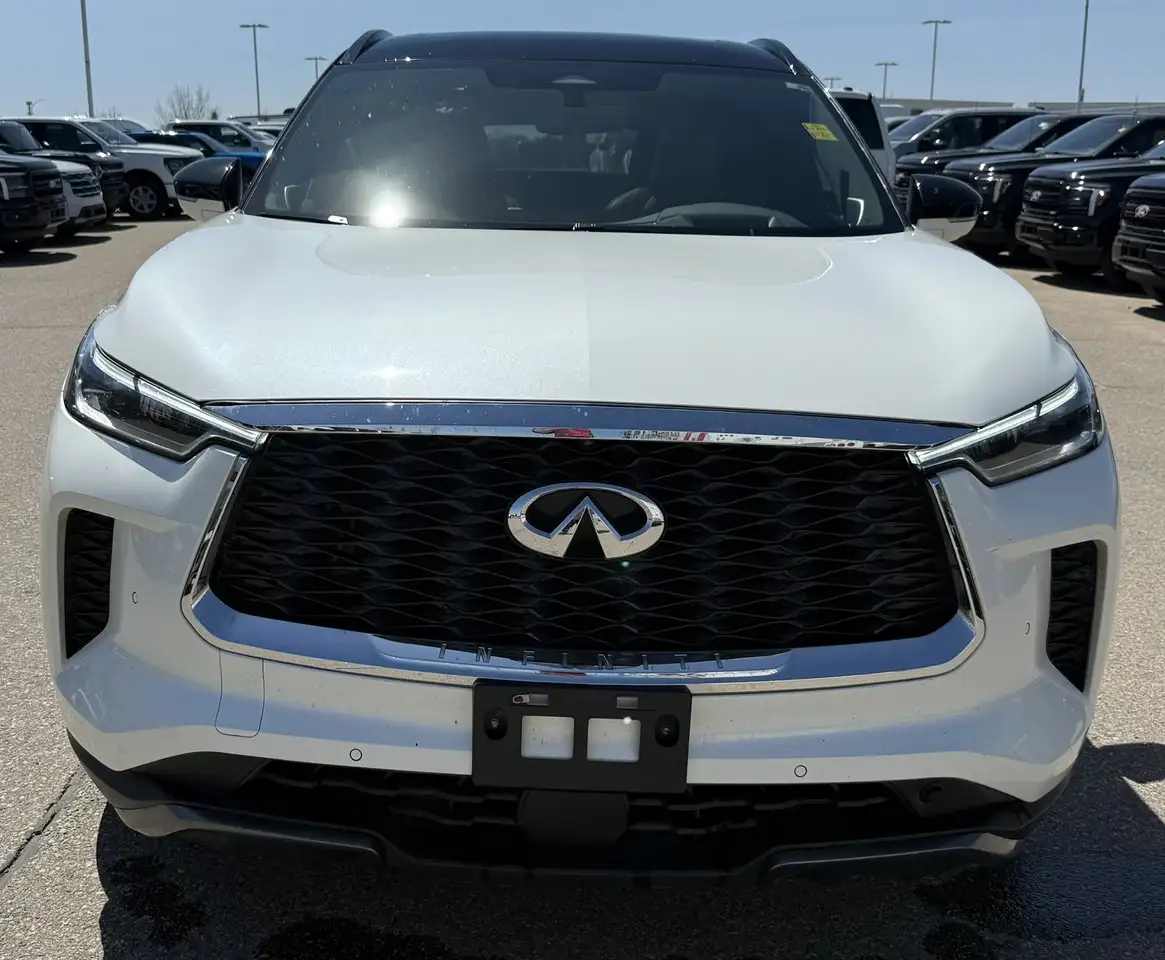 Infiniti QX60 снимка Infiniti QX60