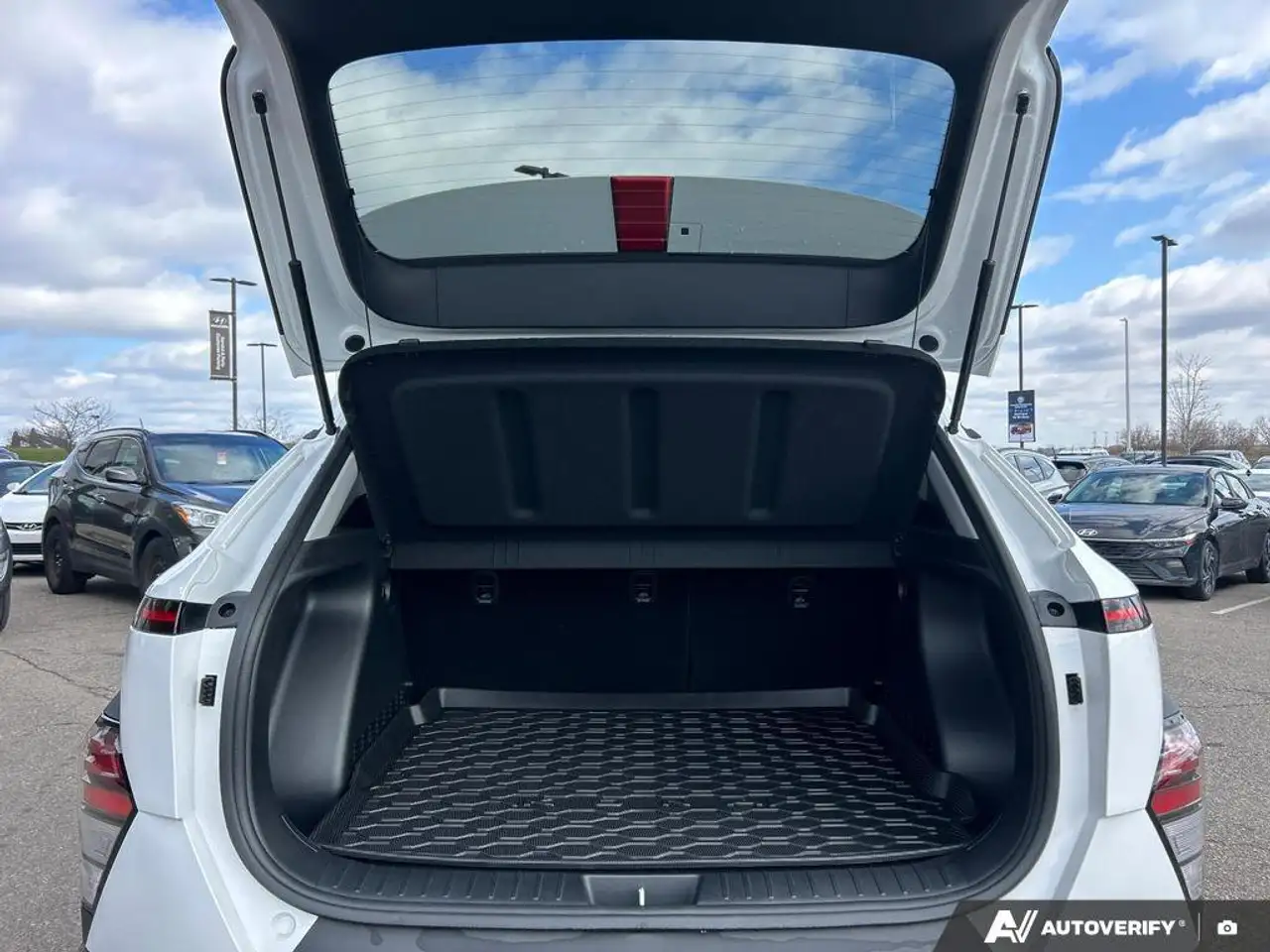 Hyundai KONA снимка Hyundai KONA