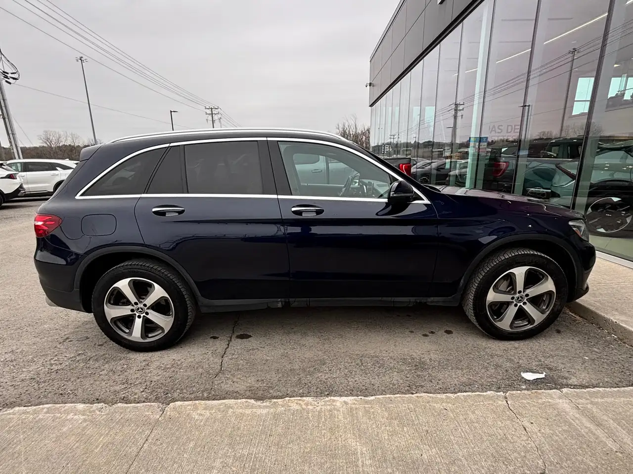 Mercedes-Benz GLC снимка Mercedes-Benz GLC
