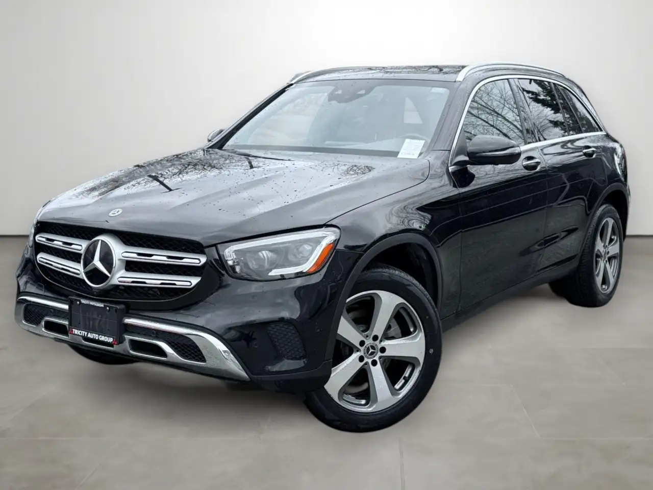Mercedes-Benz GLC снимка Mercedes-Benz GLC