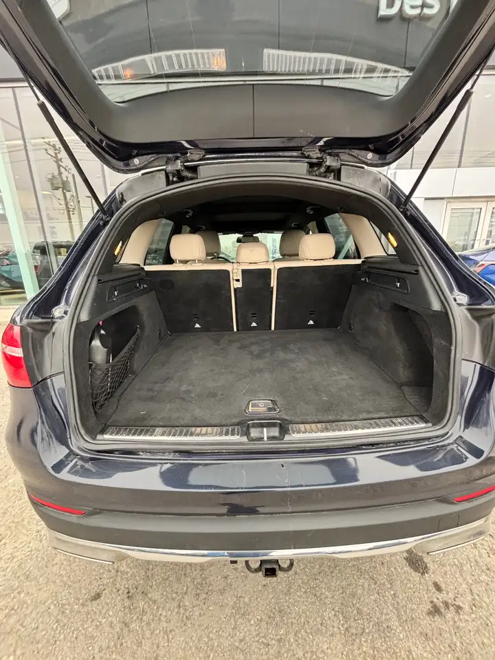 Mercedes-Benz GLC снимка Mercedes-Benz GLC