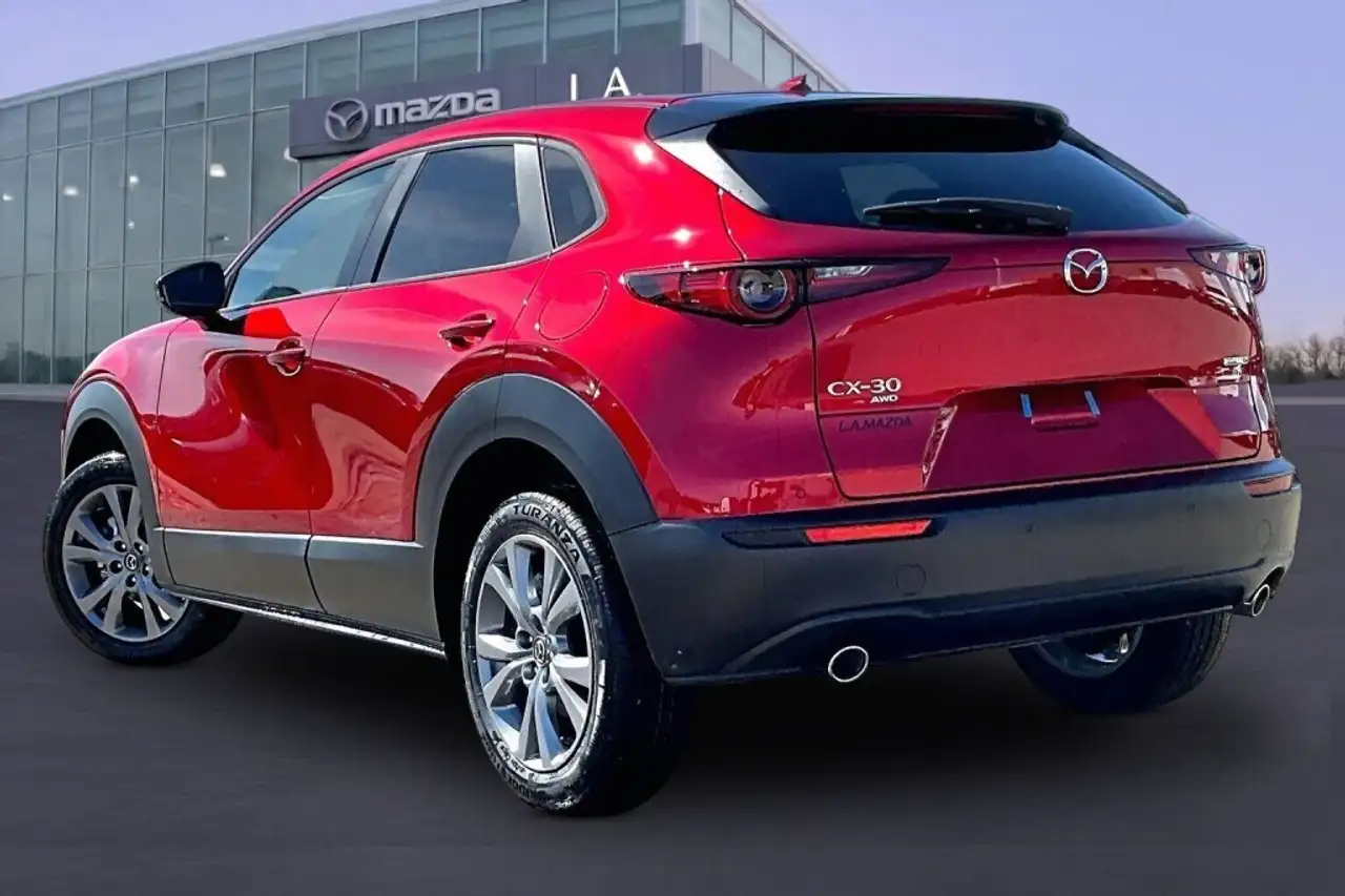 Mazda CX-30 photo Mazda CX-30
