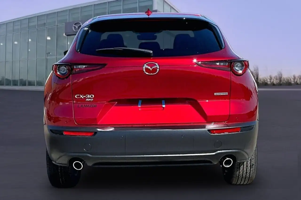 Mazda CX-30 photo Mazda CX-30