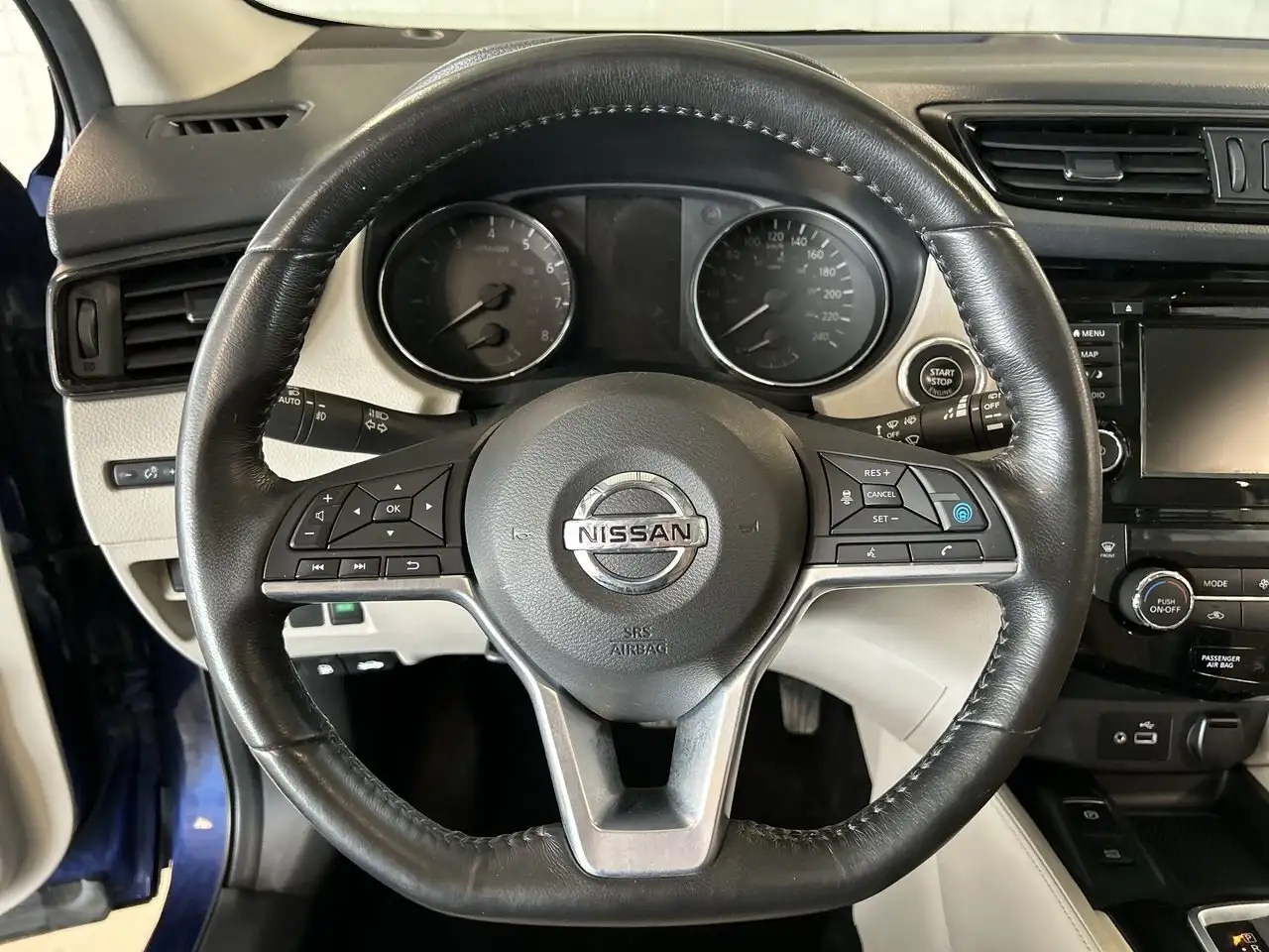 Nissan Qashqai снимка Nissan Qashqai
