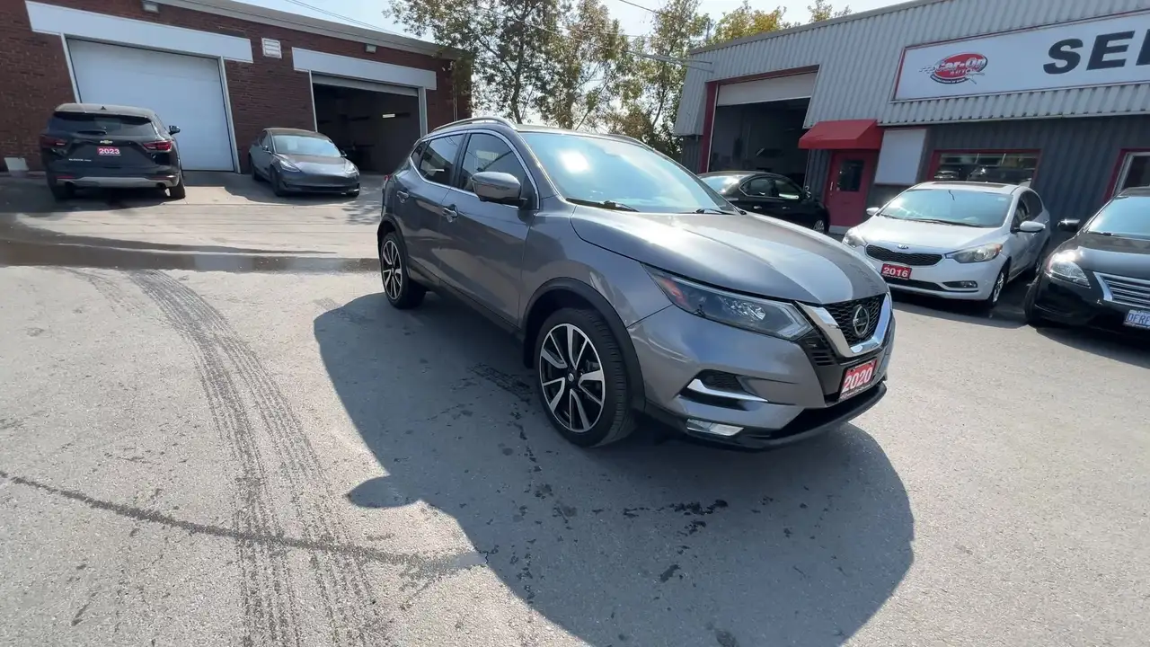 Nissan Qashqai снимка Nissan Qashqai