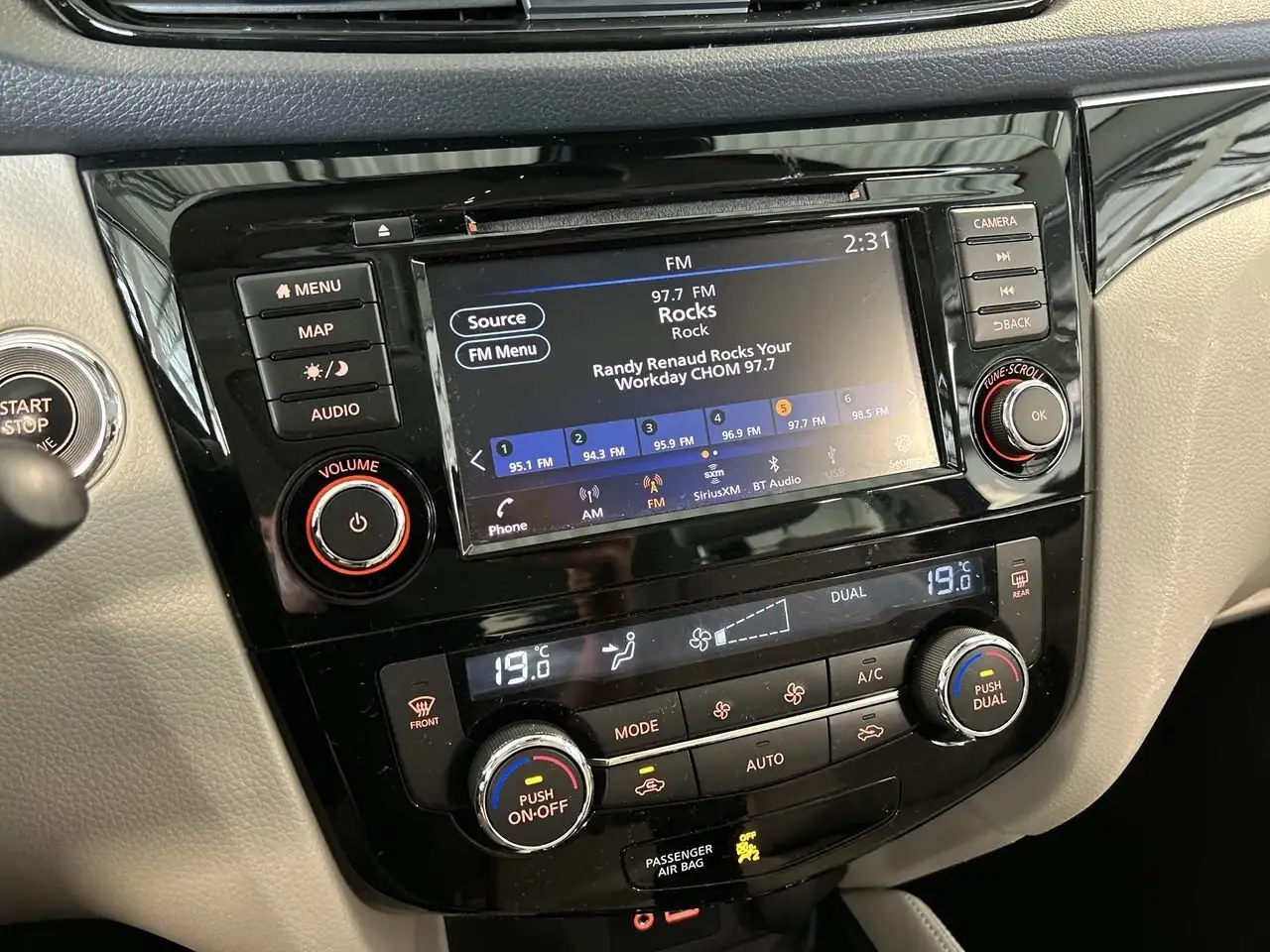 Nissan Qashqai снимка Nissan Qashqai