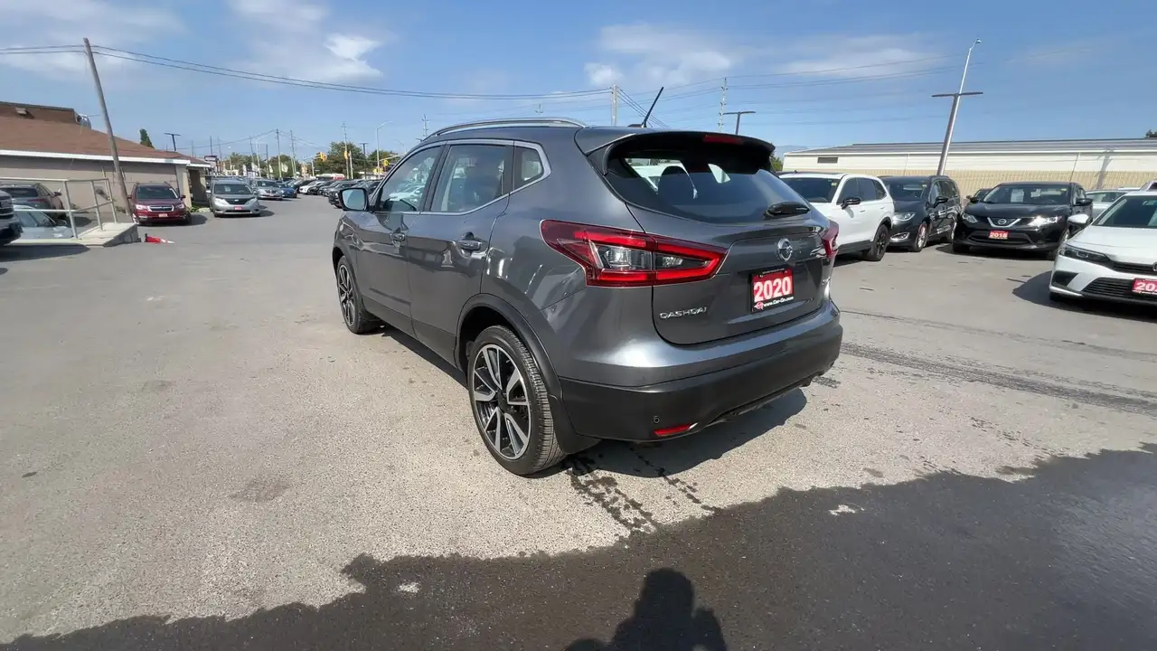 Nissan Qashqai снимка Nissan Qashqai