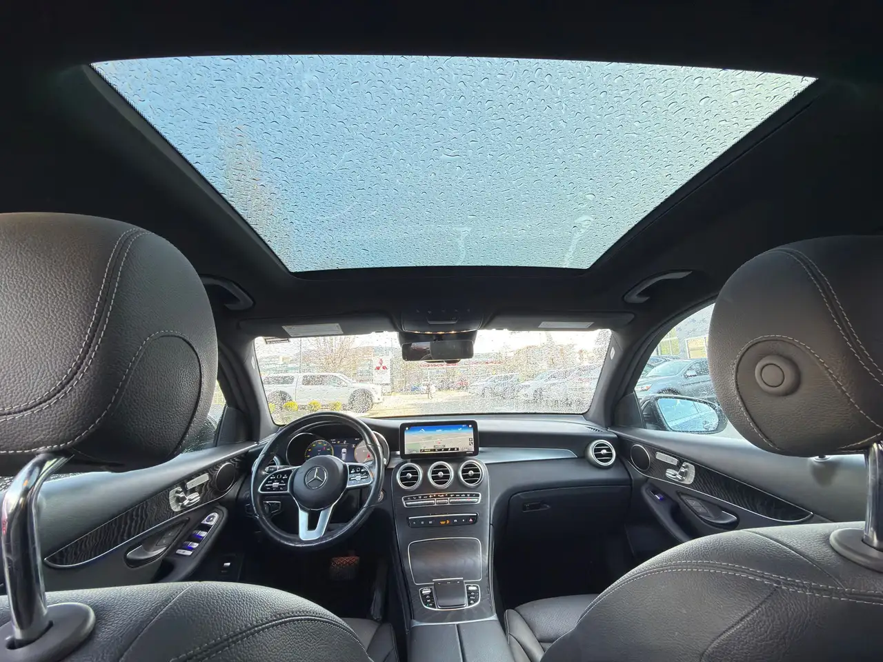 Mercedes-Benz GLC снимка Mercedes-Benz GLC