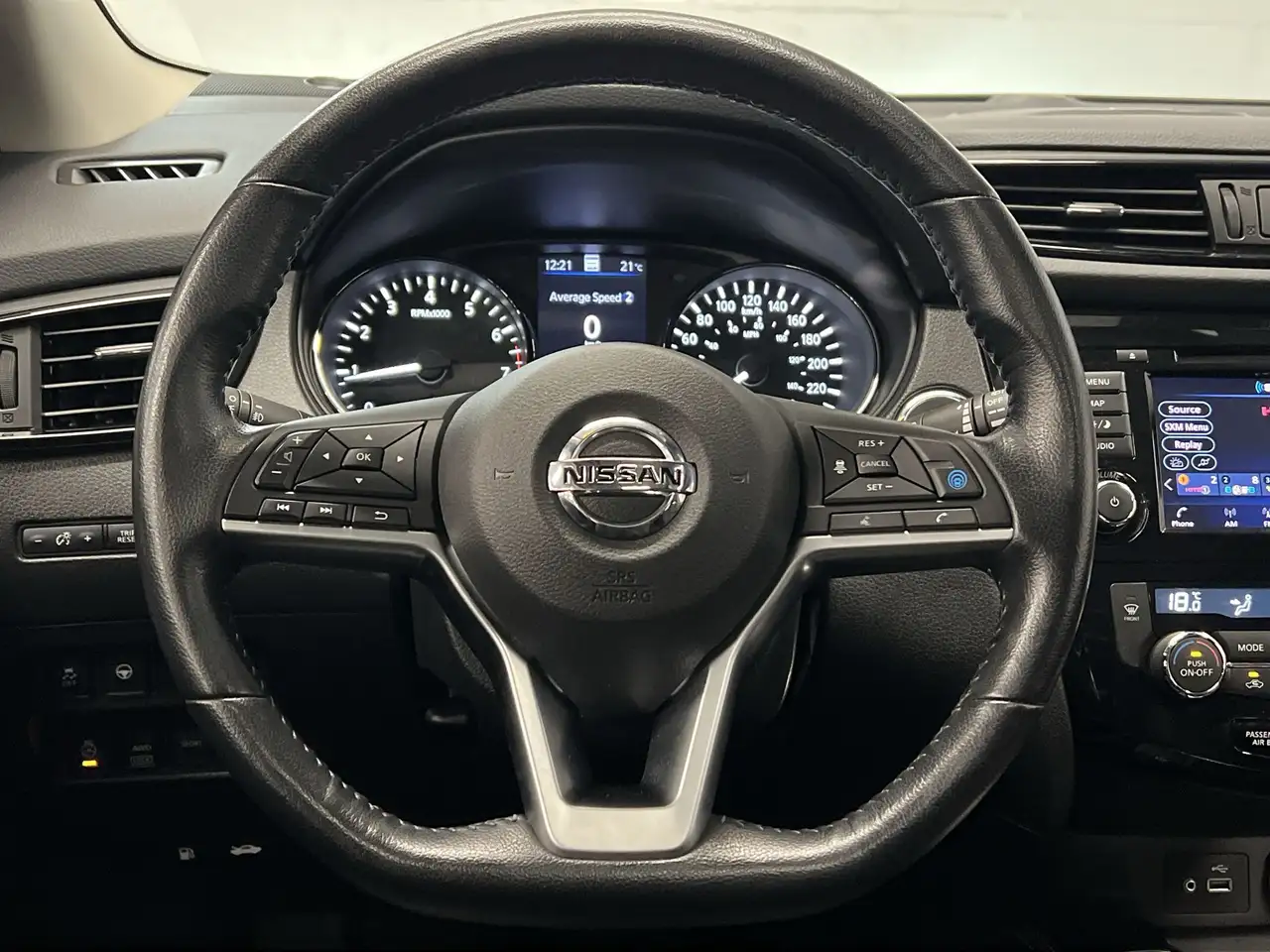 Nissan Qashqai снимка Nissan Qashqai