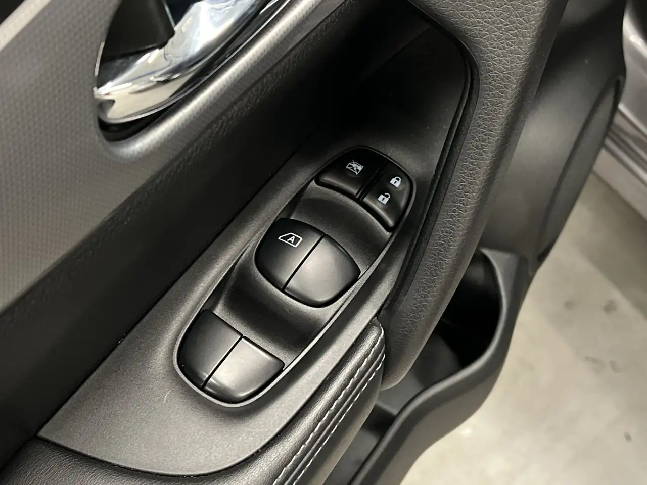 Nissan Qashqai снимка Nissan Qashqai