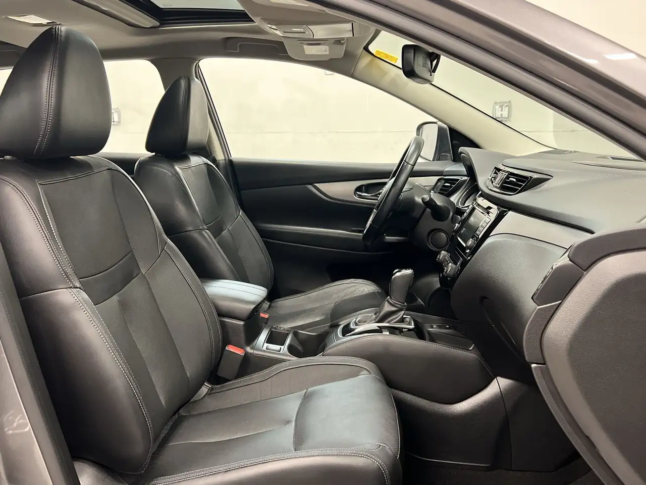 Nissan Qashqai снимка Nissan Qashqai