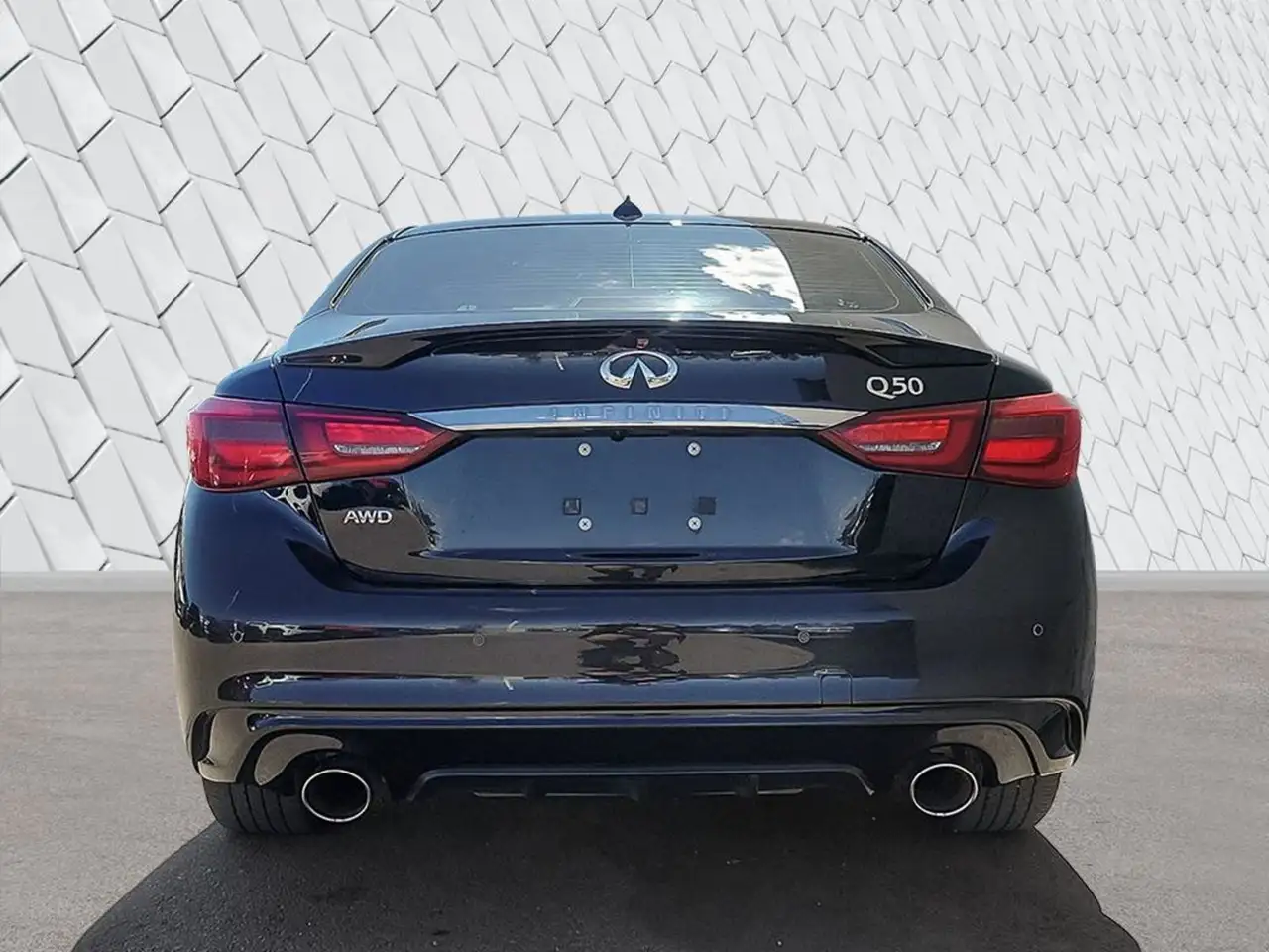 Infiniti Q50 снимка Infiniti Q50